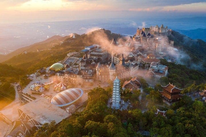 Билет в Ba Na Hills и на Золотой мост с опциональным аттракционом Alpine Coaster